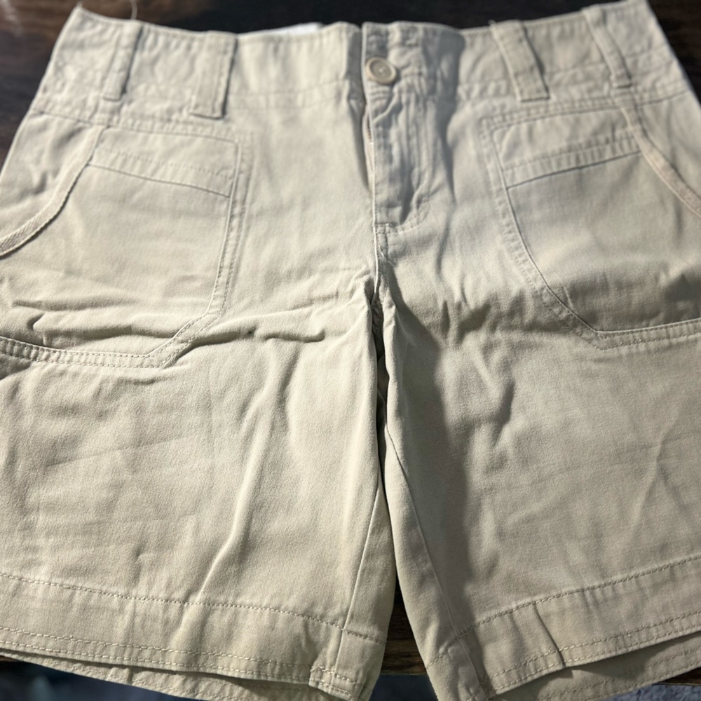 Sanctuary Surplus size 28 women’s khaki shorts